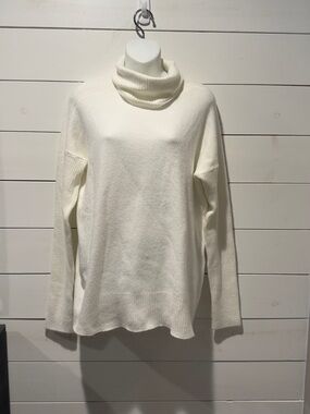 Calvin Klein Jeans Cream Oversized Turtleneck Pullover/Sweater